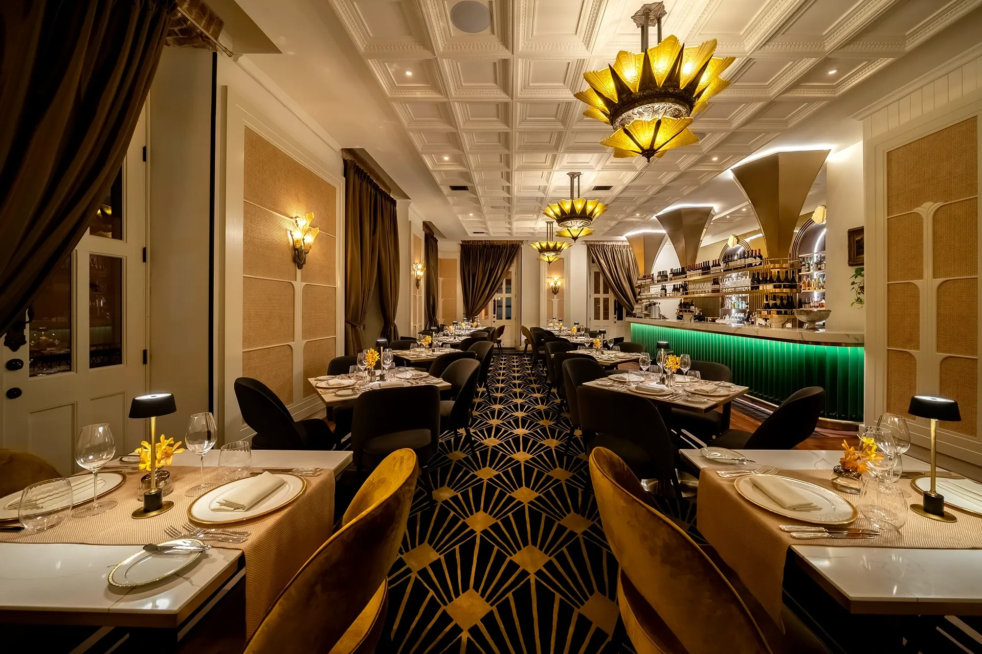 Dining Room image 4