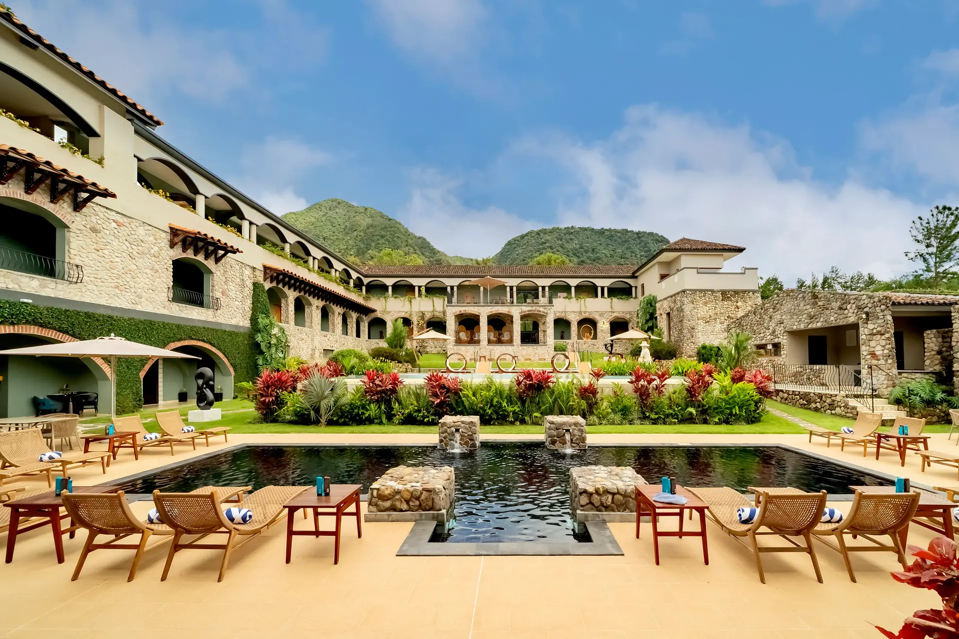El Valle Card
